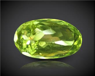 Natural Peridot Certified 5.56 CTS (9526)